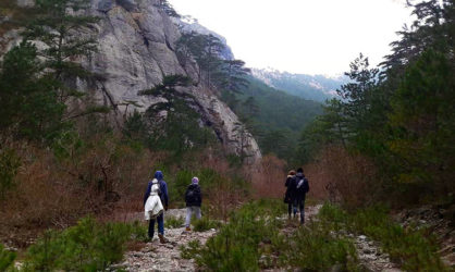 Прогулка по живописному ущелью Уч-Кош в Крыму