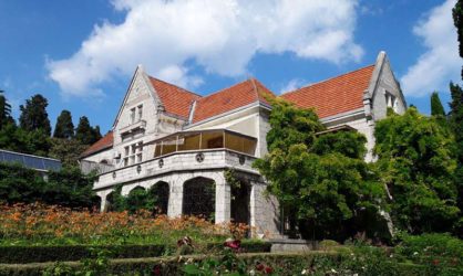 10 самых красивых дворцов Южного берега Крыма